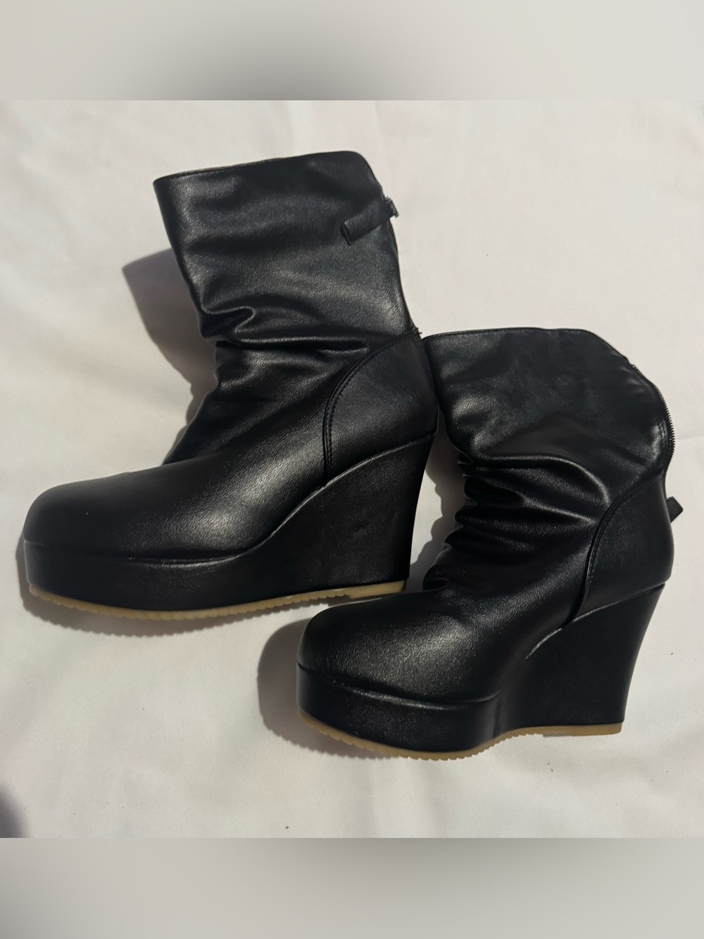 Source Unknown Black platform Grunge alternative Boots